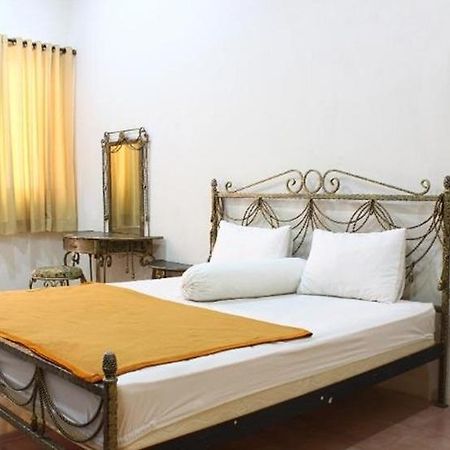 Ruang Tidur At Dpalma Bogor Hotel Kültér fotó