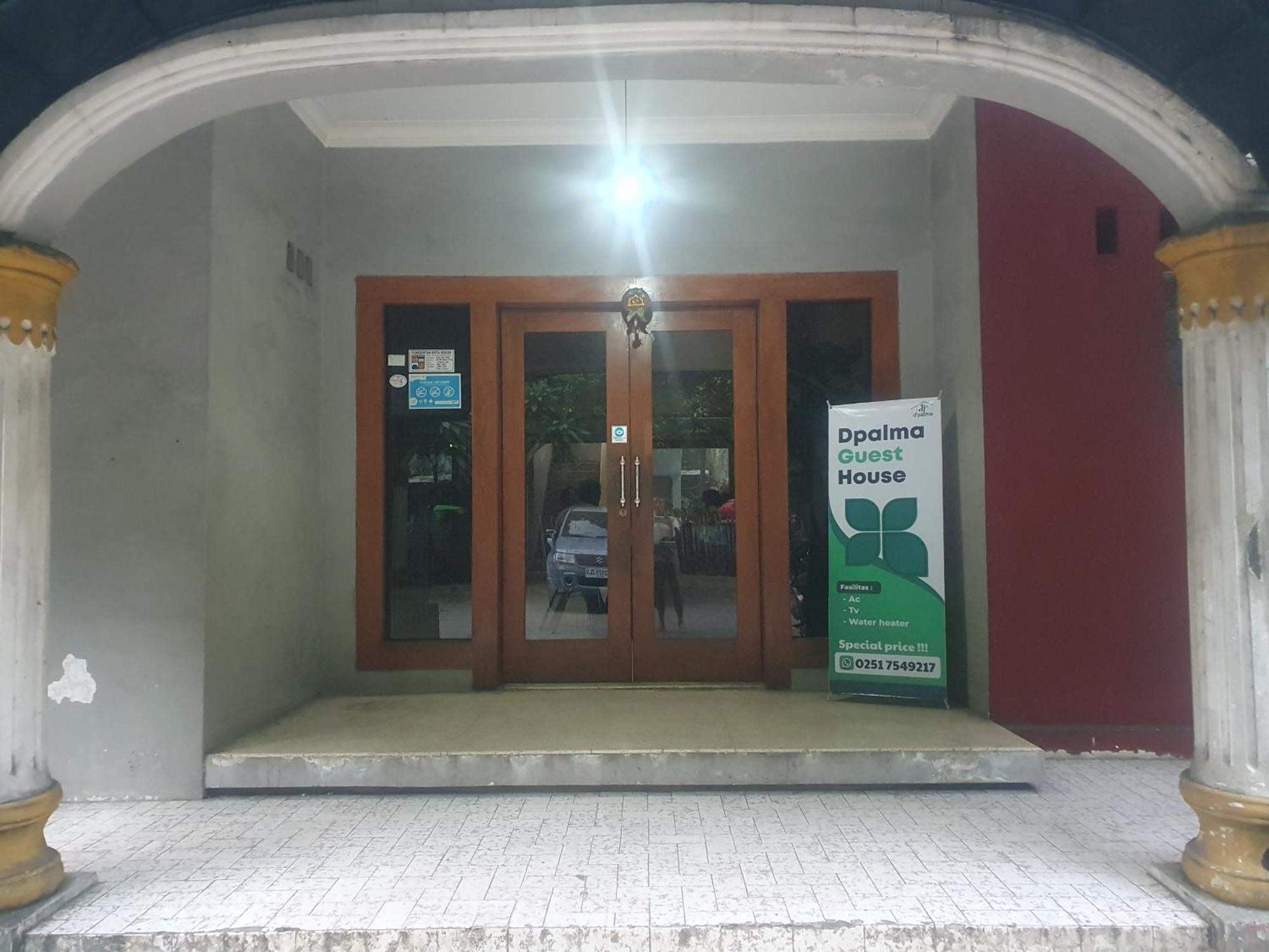 Ruang Tidur At Dpalma Bogor Hotel Kültér fotó